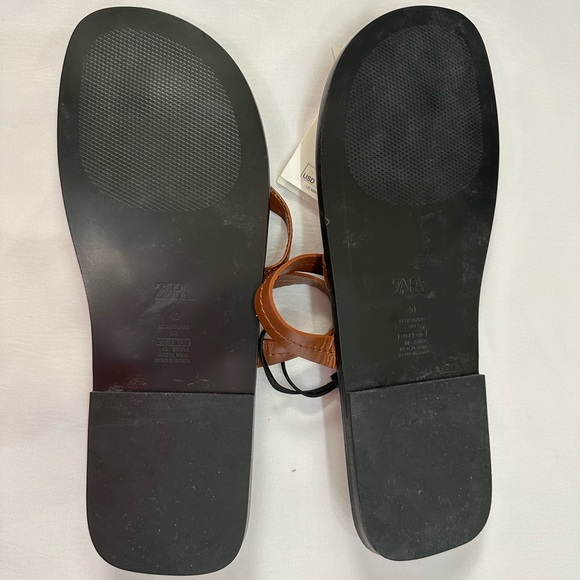 Zara 100% Leather Strappy Brown Thong Sandals BNWT Sz 9 - Picture 4 of 6